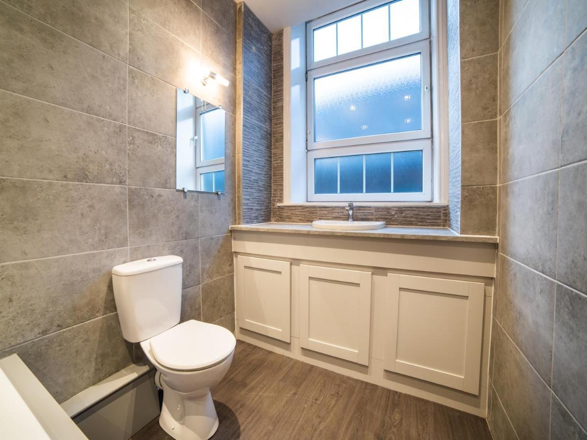 Churchill'S Hotel Wombwell Екстер'єр фото