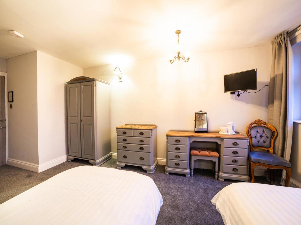 Churchill'S Hotel Wombwell Екстер'єр фото