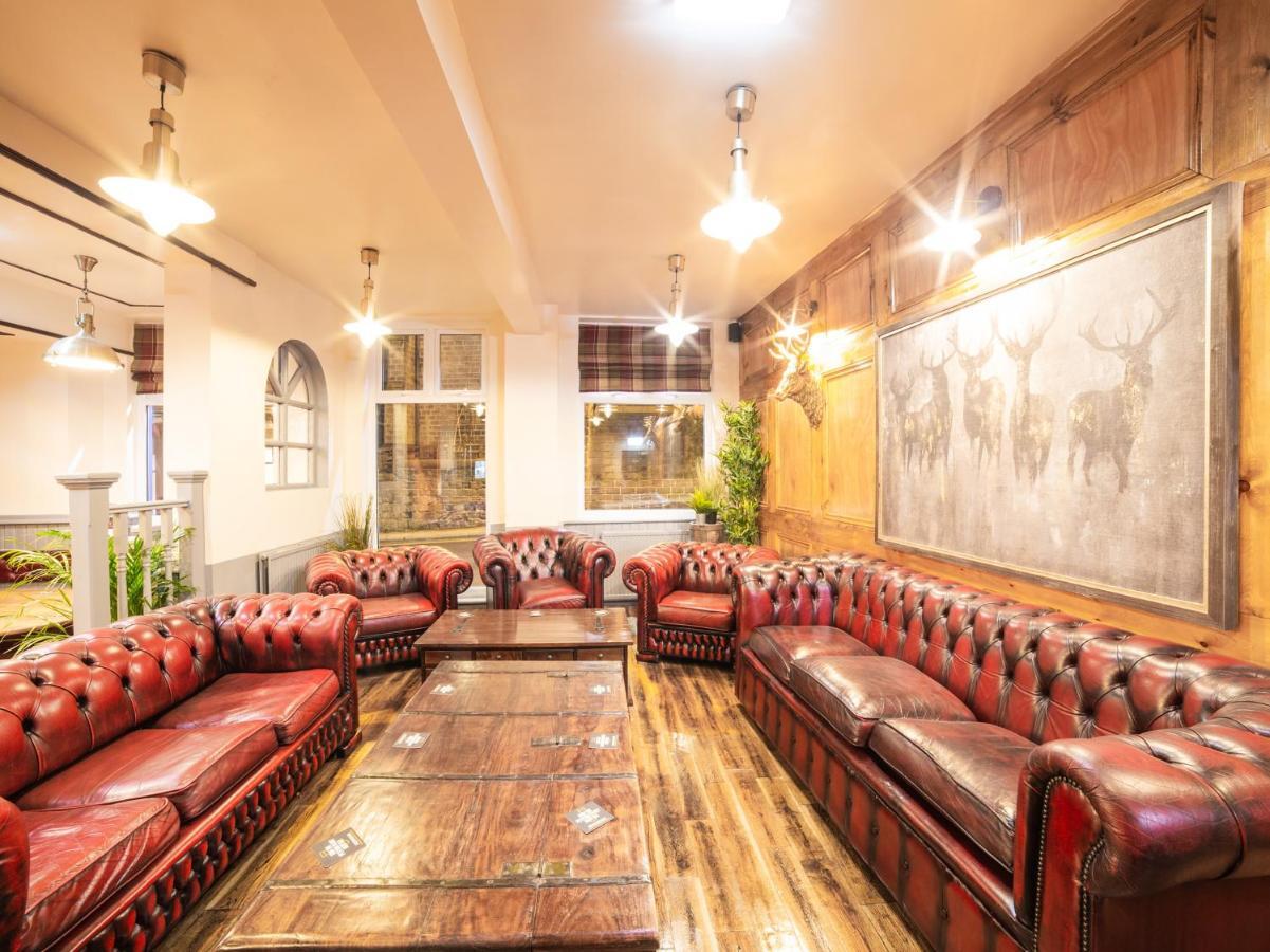 Churchill'S Hotel Wombwell Екстер'єр фото