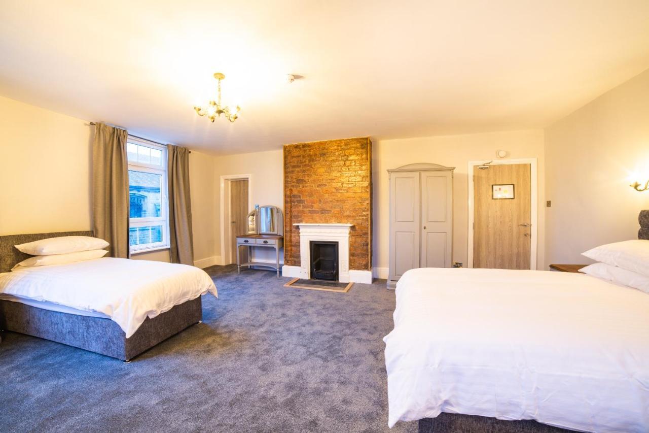 Churchill'S Hotel Wombwell Екстер'єр фото