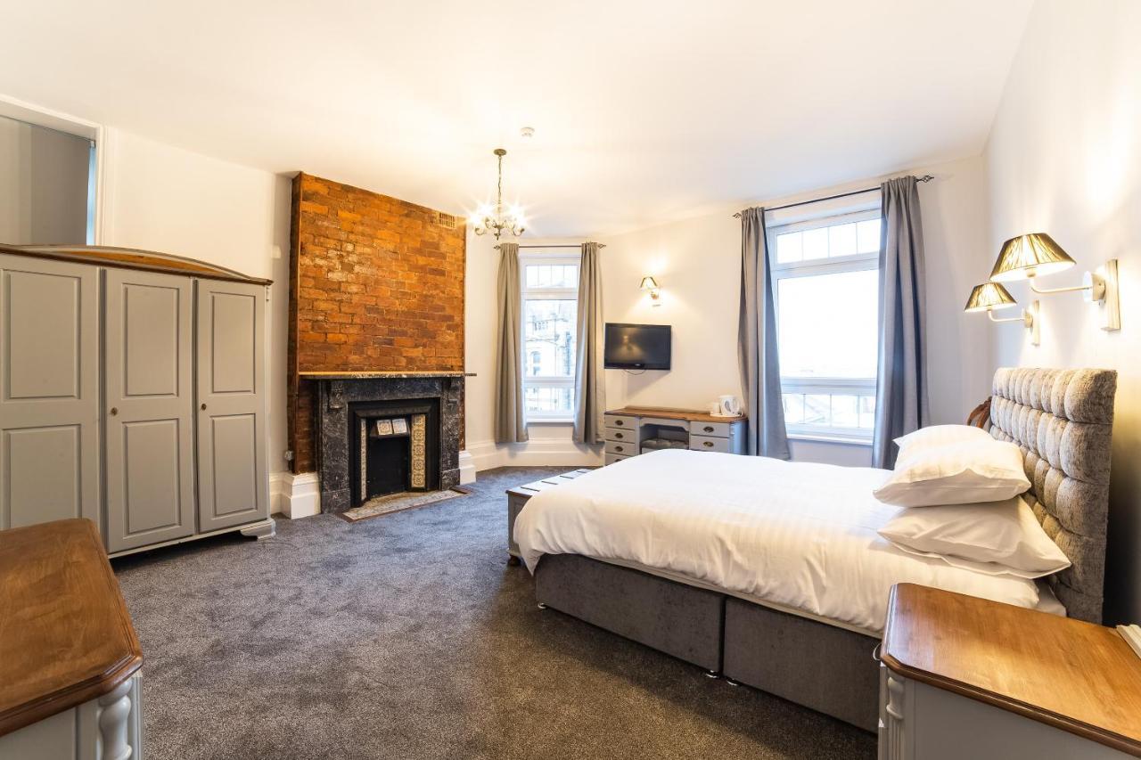 Churchill'S Hotel Wombwell Екстер'єр фото