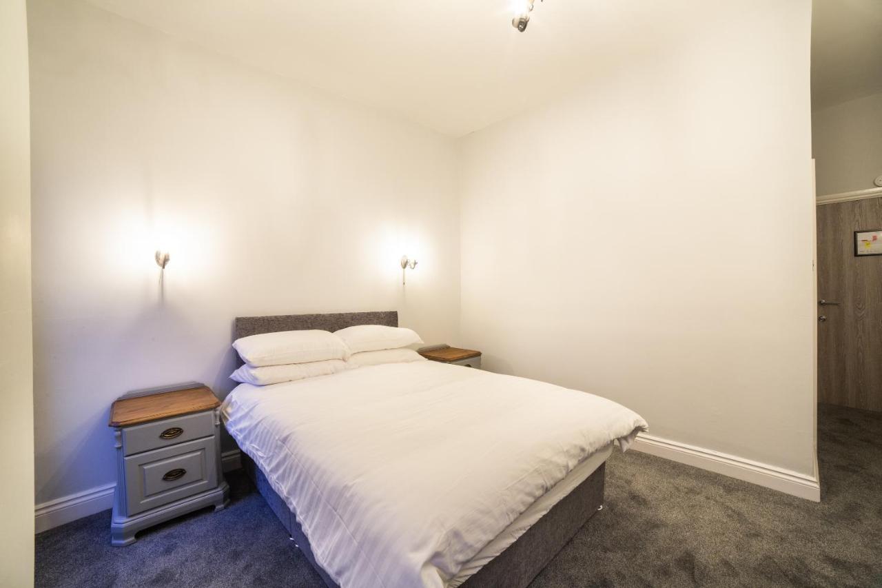 Churchill'S Hotel Wombwell Екстер'єр фото
