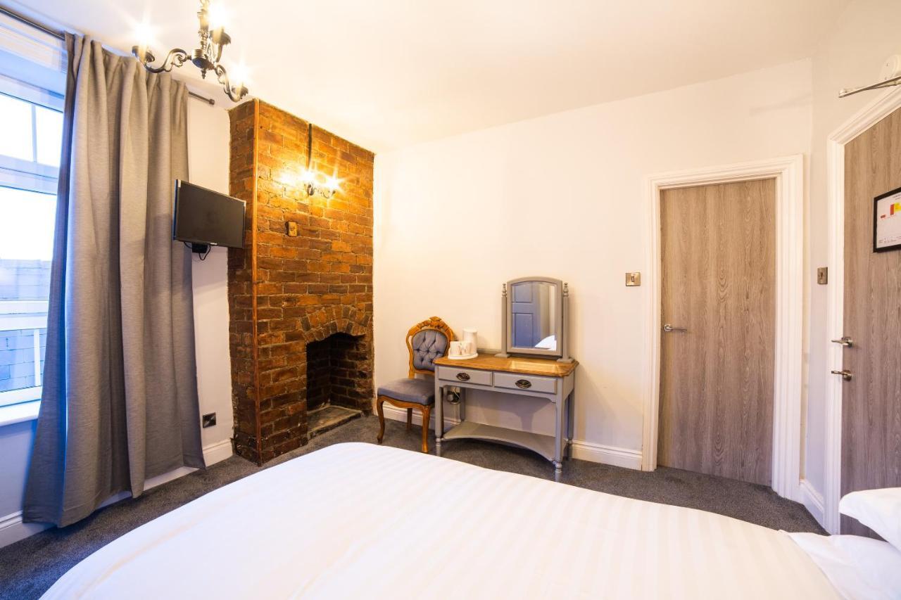 Churchill'S Hotel Wombwell Екстер'єр фото