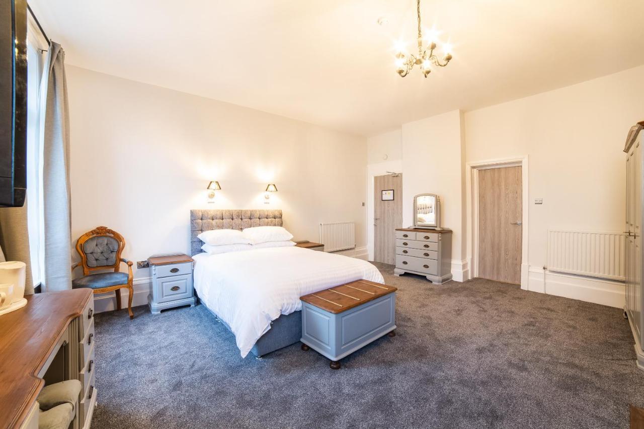 Churchill'S Hotel Wombwell Екстер'єр фото